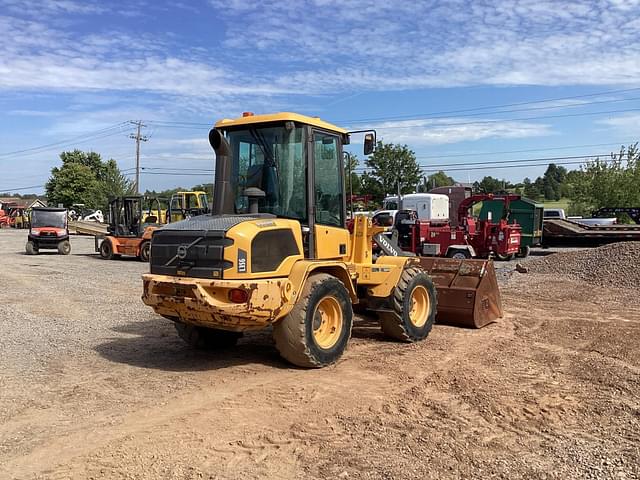 Image of Volvo L35G equipment image 3