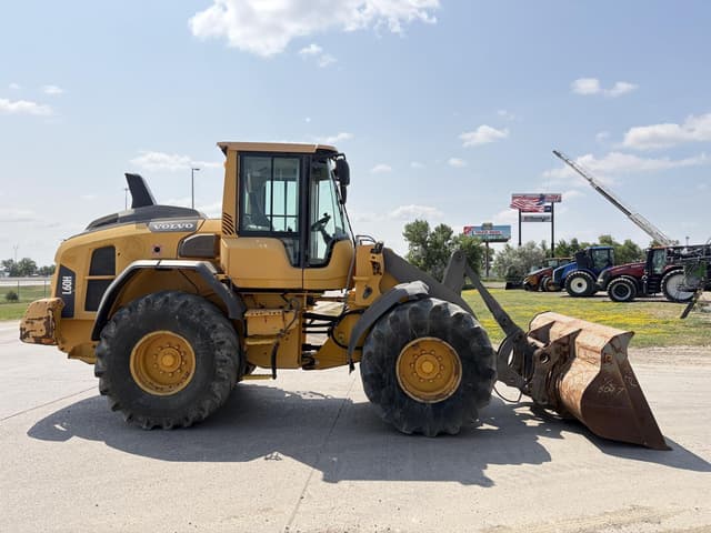 Image of Volvo L60H equipment image 4