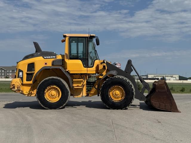 Image of Volvo L70H equipment image 4