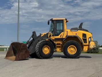 Main image Volvo L70H