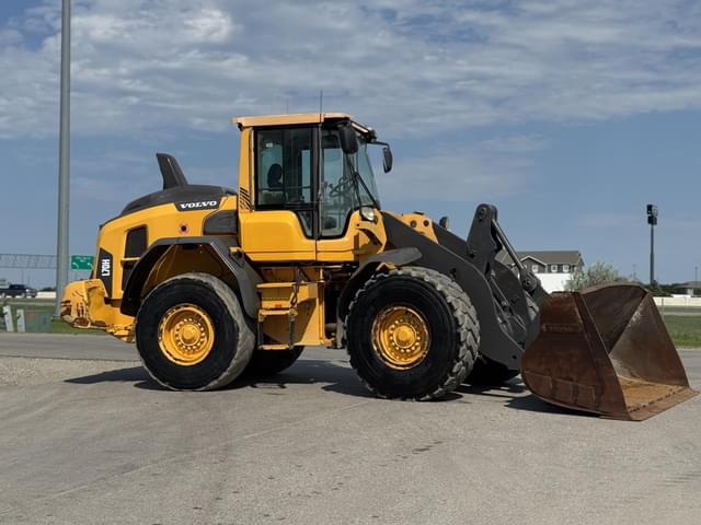 Image of Volvo L70H equipment image 3