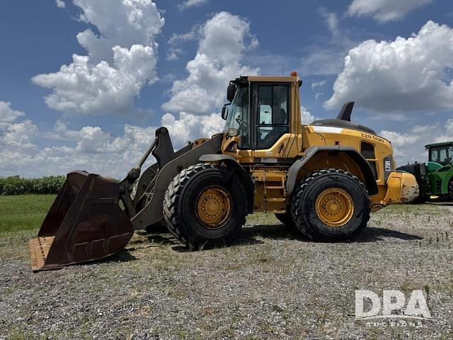 Image of Volvo L70H equipment image 4