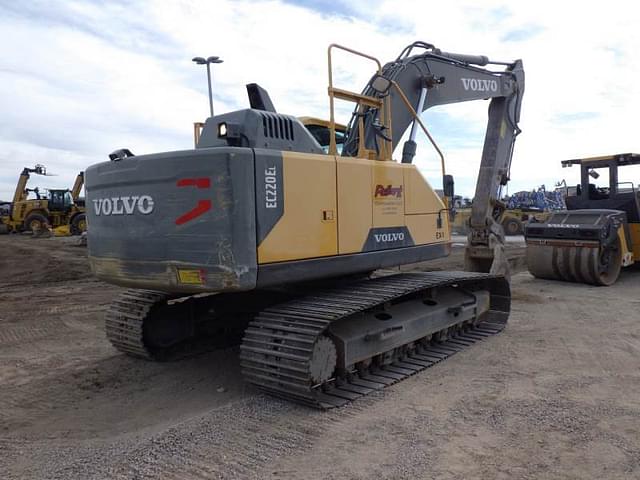 Image of Volvo EC220EL equipment image 2