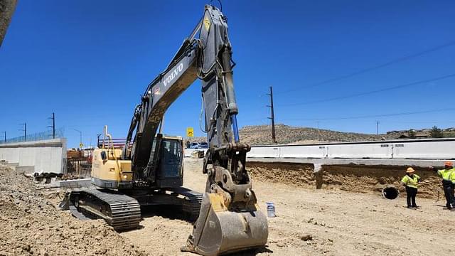 Image of Volvo ECR305CL equipment image 4