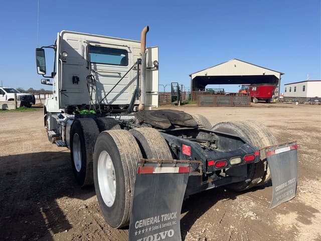 Image of Volvo D13 equipment image 1