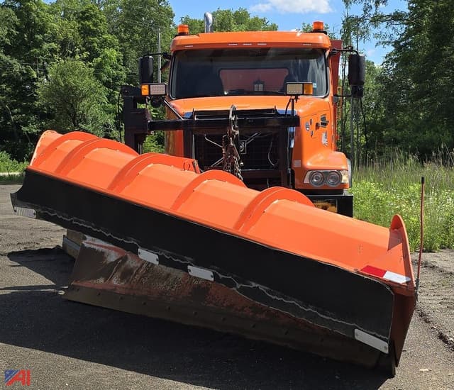 Image of Volvo VHD equipment image 2