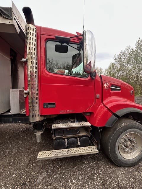 Image of Volvo VHD equipment image 2