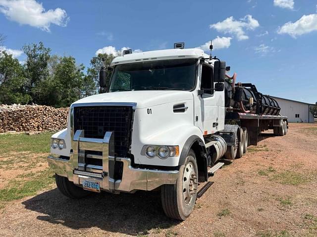 Image of Volvo VHD equipment image 1