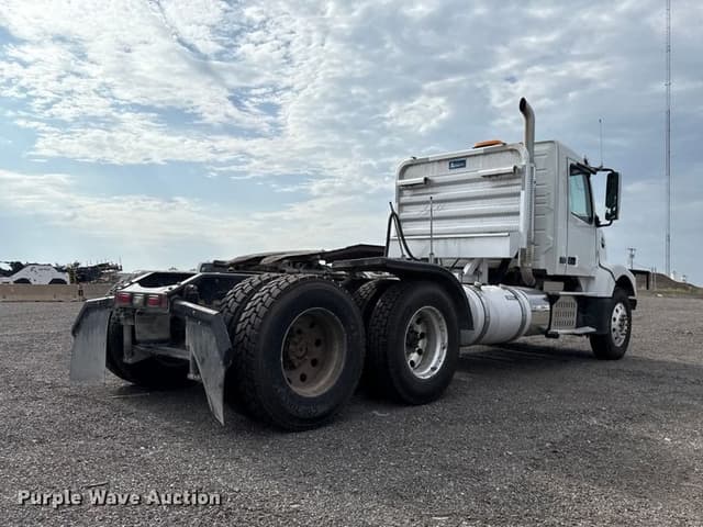 Image of Volvo VHD equipment image 4