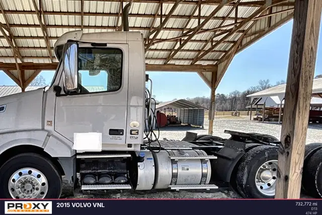Image of Volvo VNL equipment image 3