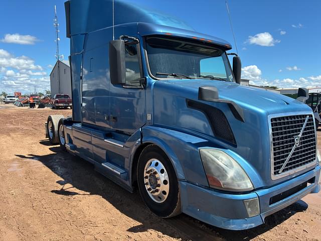 Image of Volvo VNL equipment image 1