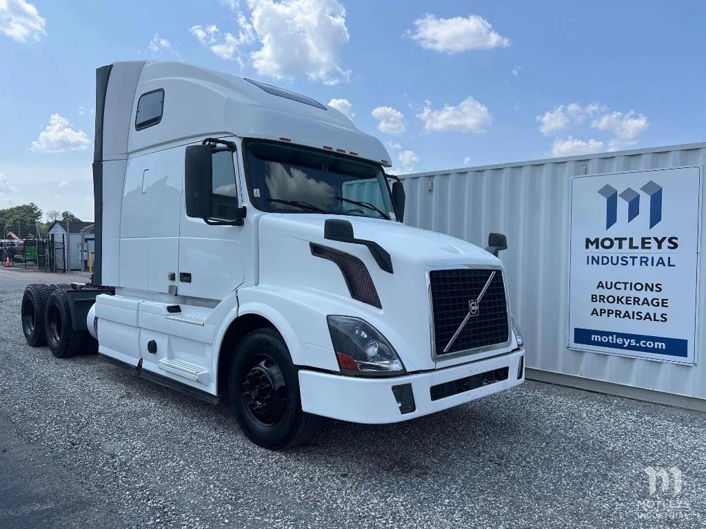 Main image Volvo VNL