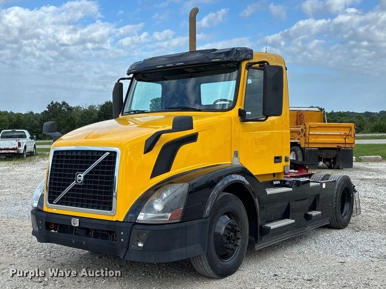 2015 Volvo VNL Equipment Image0