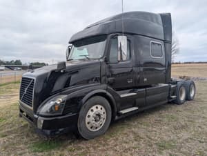 2015 Volvo VNL Image