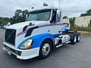 2015 Volvo VNL Image