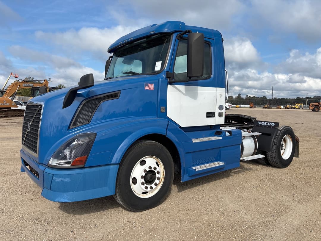 Image of Volvo VNL42T300 Primary image