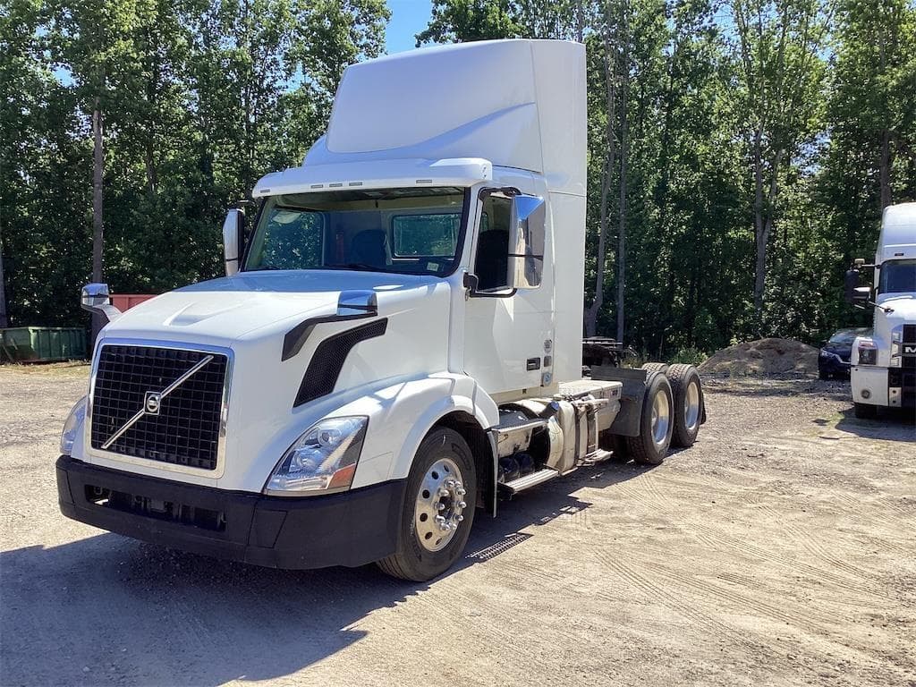 Image of Volvo VNL64T300 Primary image