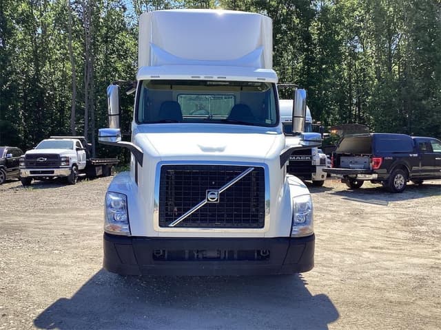 Image of Volvo VNL64T300 equipment image 1