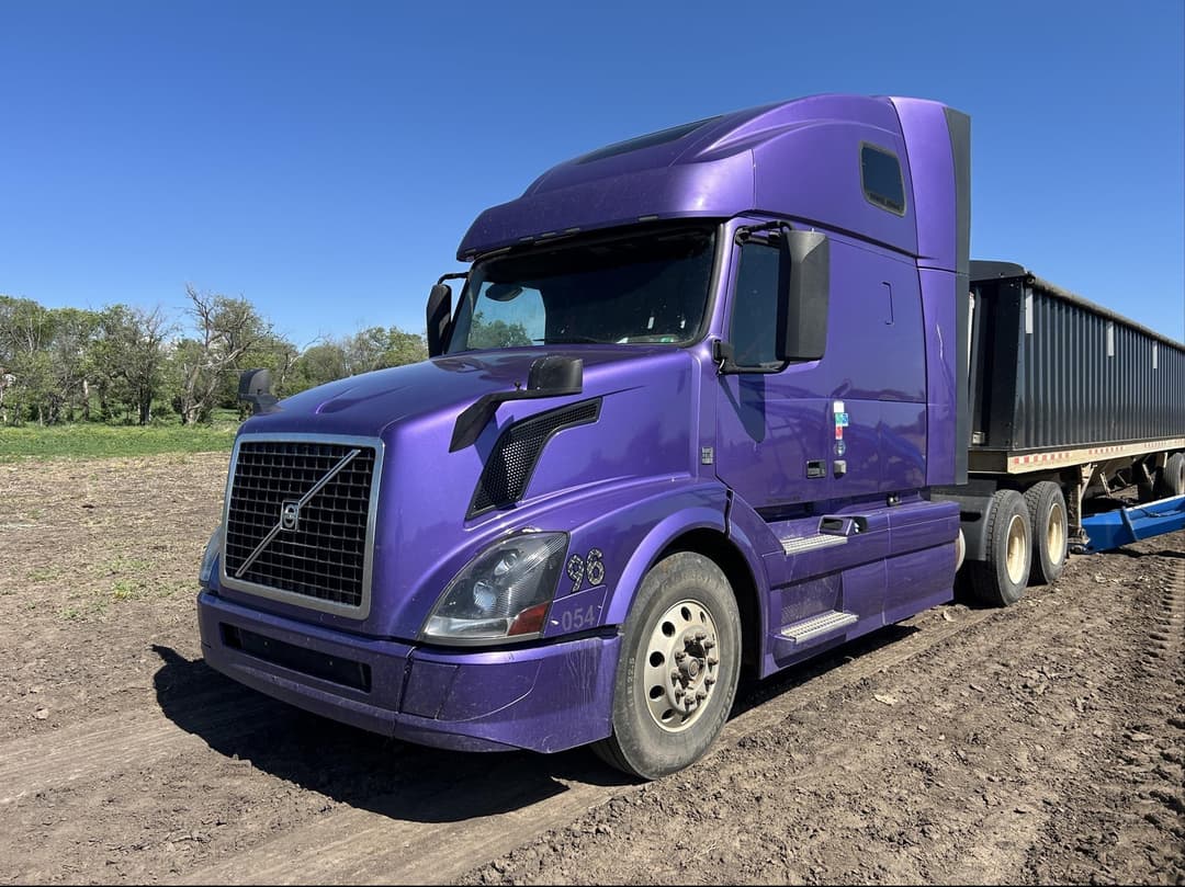 Image of Volvo VNL64T670 Primary image