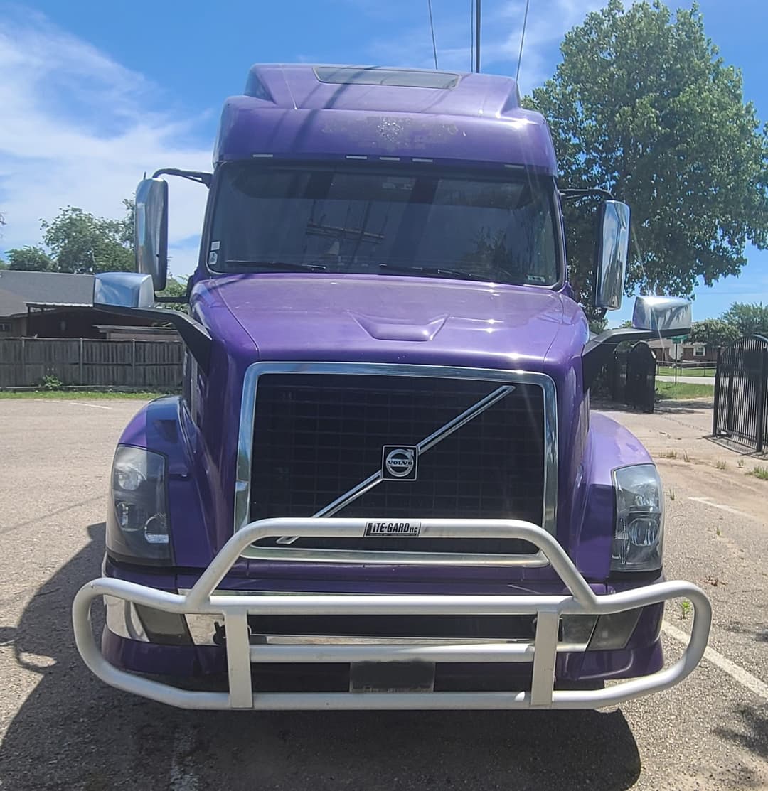 Image of Volvo VNL64T780 Primary image