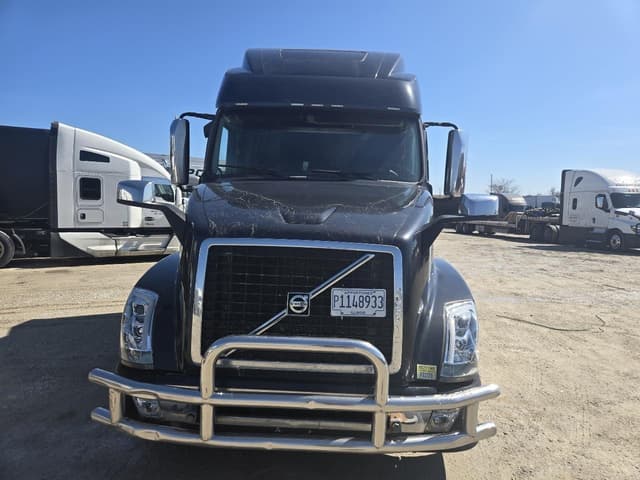 Image of Volvo VNL64T780 equipment image 1