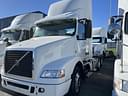 2015 Volvo VNM64T200 Image