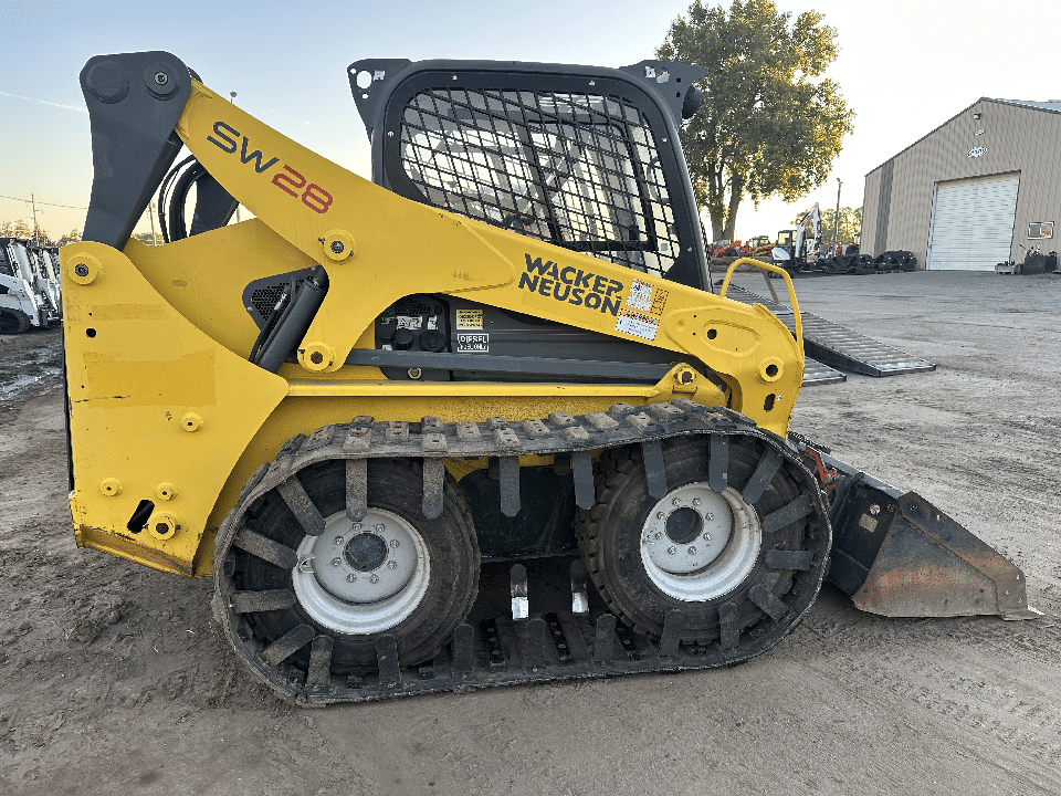 2015 Wacker Neuson SW28 Equipment Image0