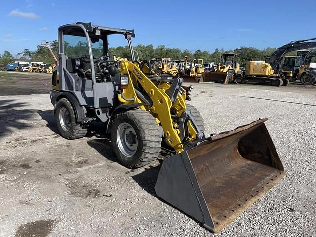 Image of Wacker Neuson WL34 equipment image 4