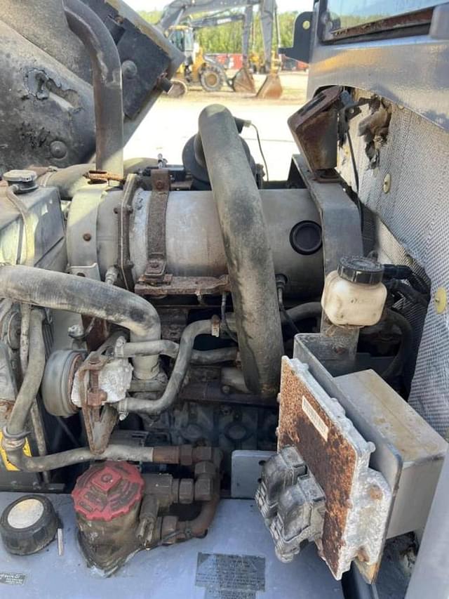 Image of Wacker Neuson WL34 equipment image 3