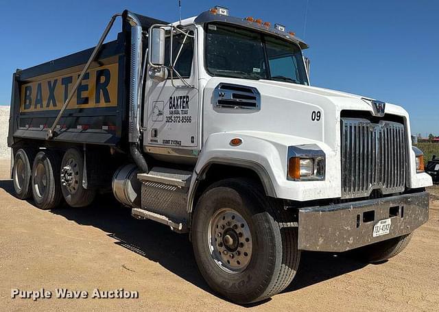 Image of Western Star 4700SF equipment image 2