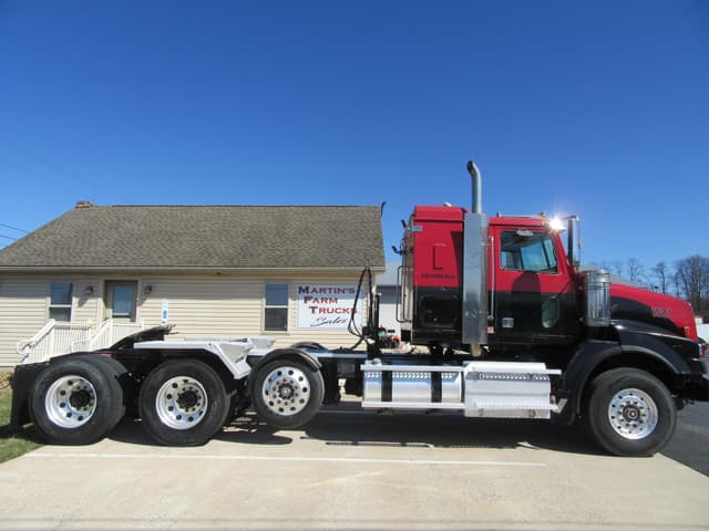 Image of Western Star 4900 equipment image 2