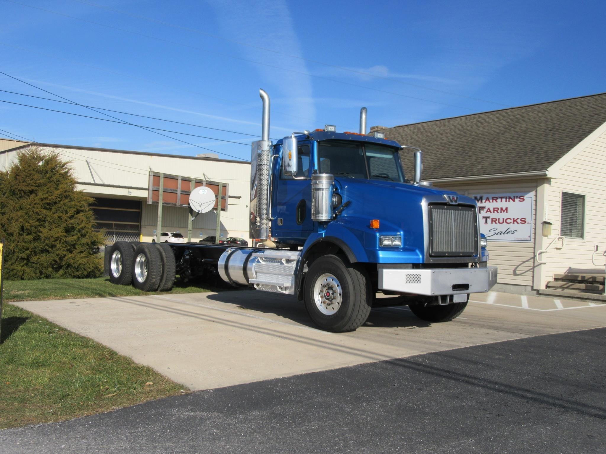 2015 Western Star 4900 Equipment Image0