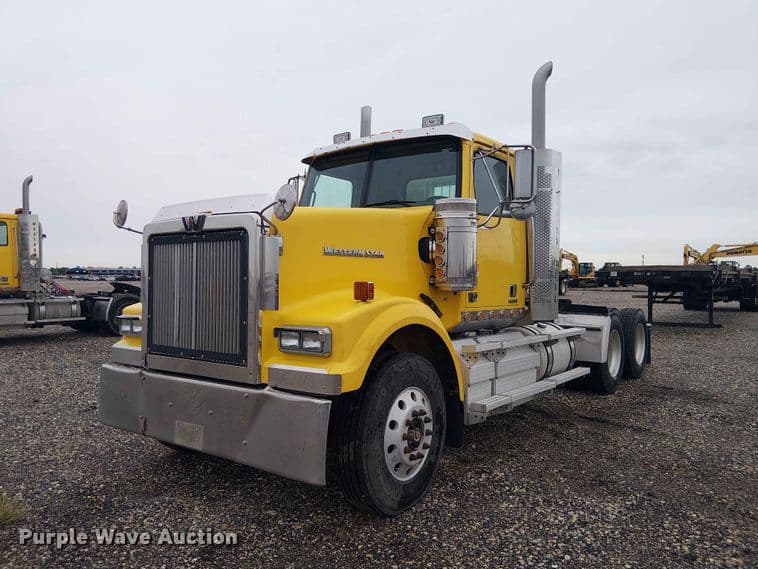 Image of Western Star 4900 Primary image