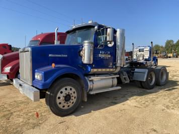 Main image Western Star 4900FA