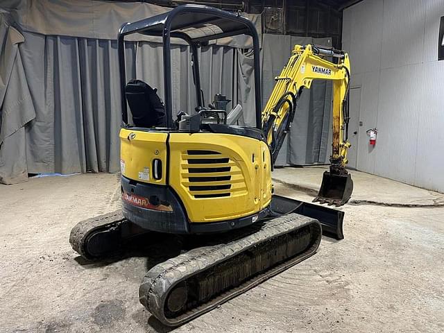 Image of Yanmar Vio35-6A equipment image 4