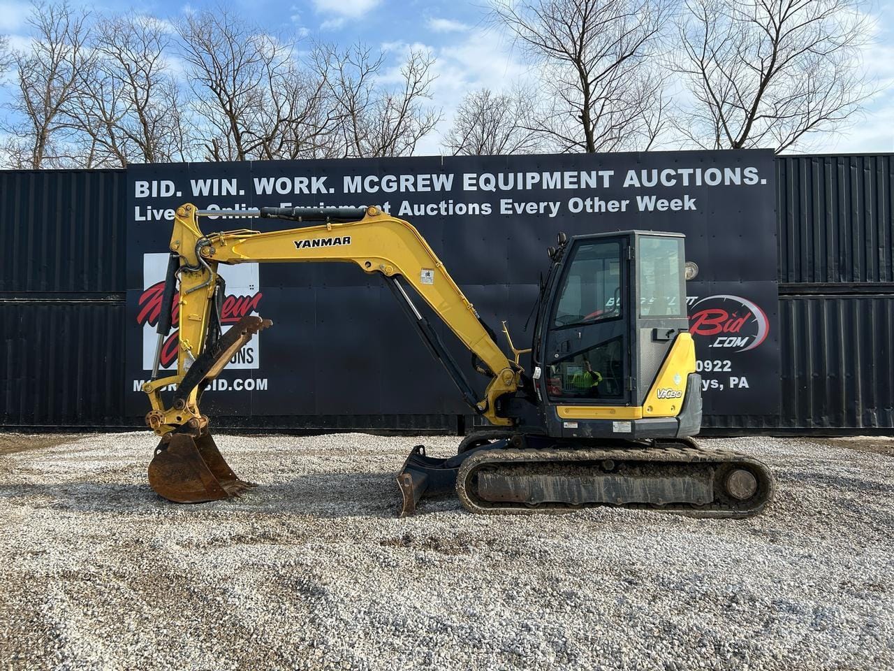 2015 Yanmar VIO80-1A Equipment Image0