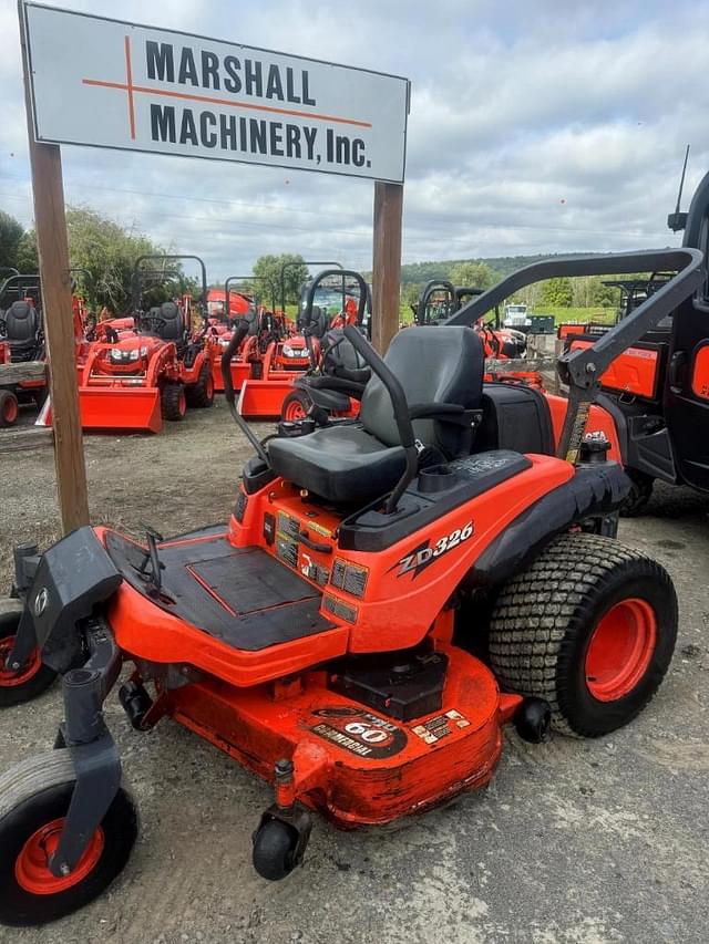 Image of Kubota ZD326P equipment image 4