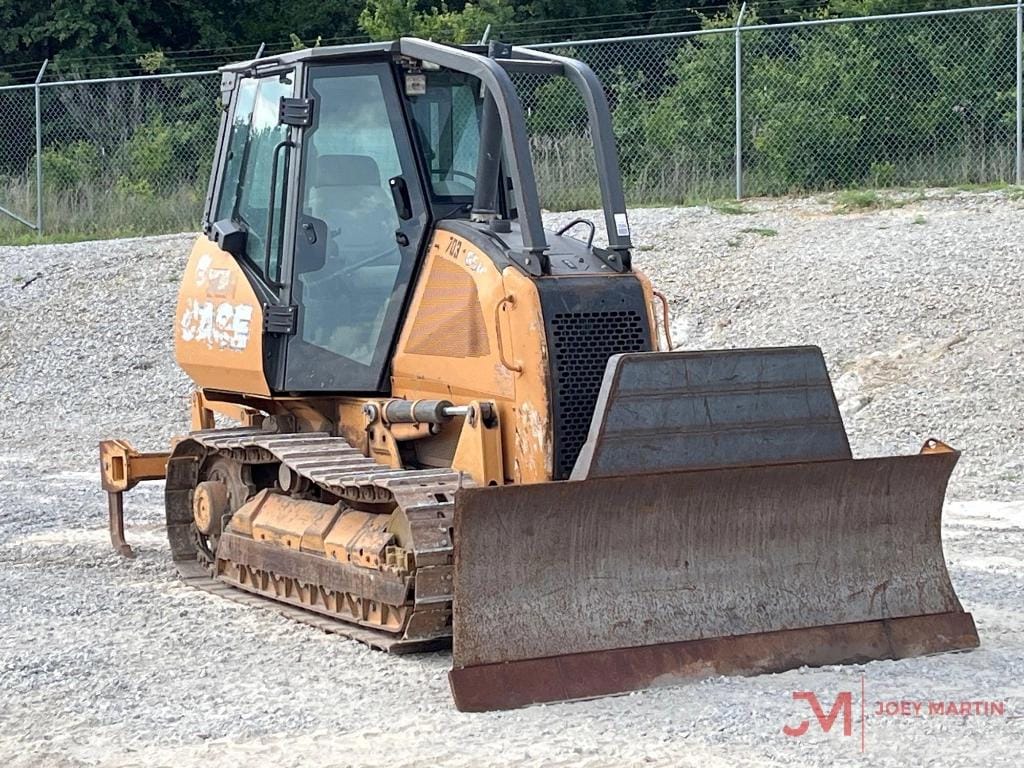 2015 Case 650L Equipment Image0