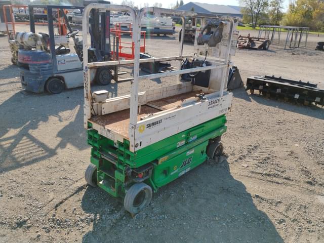 Image of JLG 1930ES equipment image 4