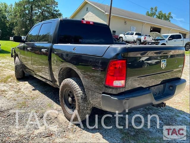 Image of Dodge Ram 1500 equipment image 2