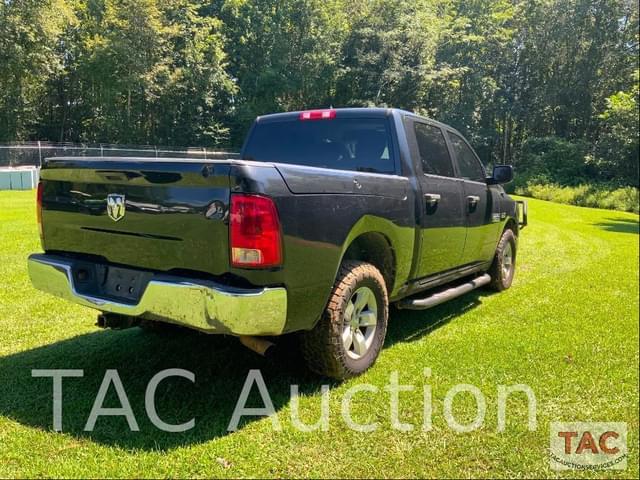 Image of Dodge Ram 1500 equipment image 4