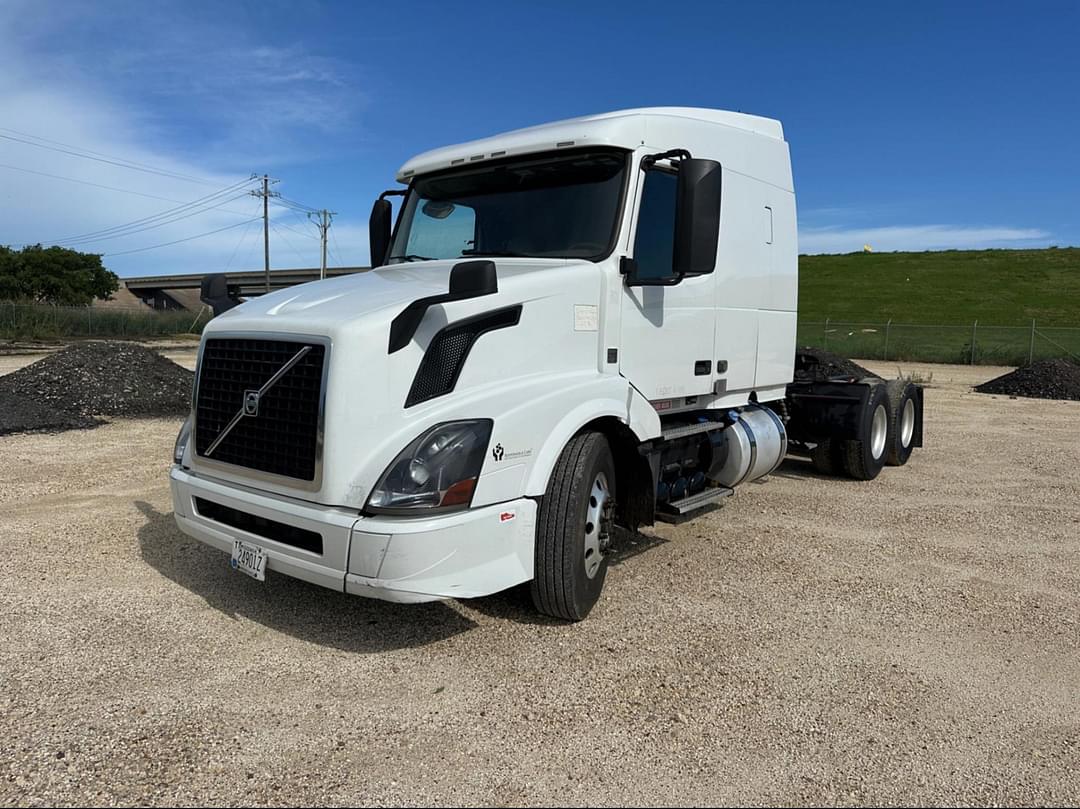 Image of Volvo VN Primary image
