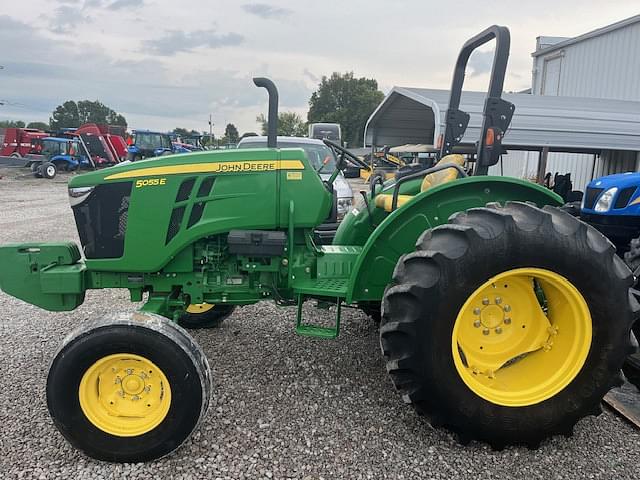 Image of John Deere 5055E Primary image