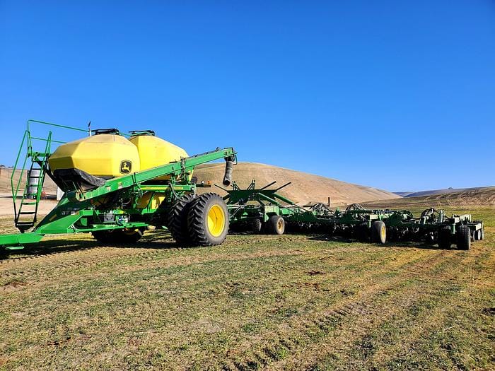 2016 John Deere 1890 Equipment Image0