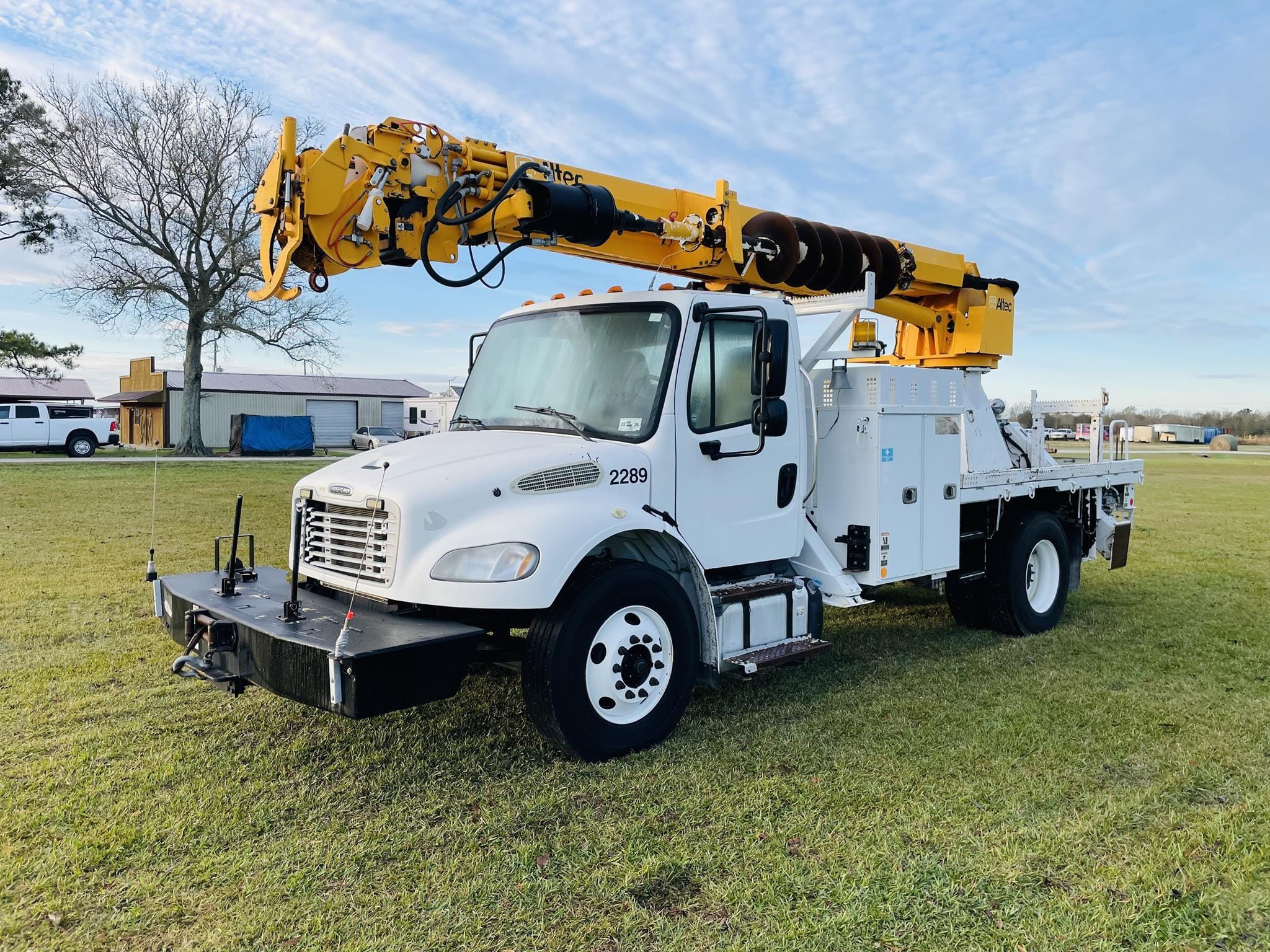 2016 Freightliner M2106 Equipment Image0