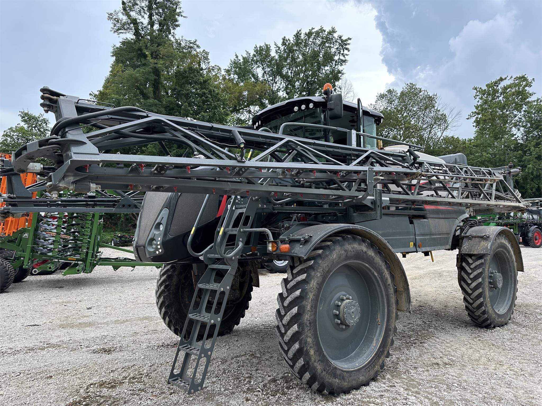 Main image Apache HS1100