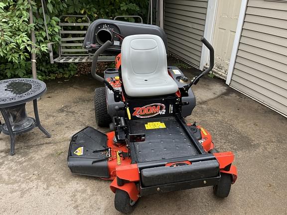 Image of Ariens Zoom 42 Primary image