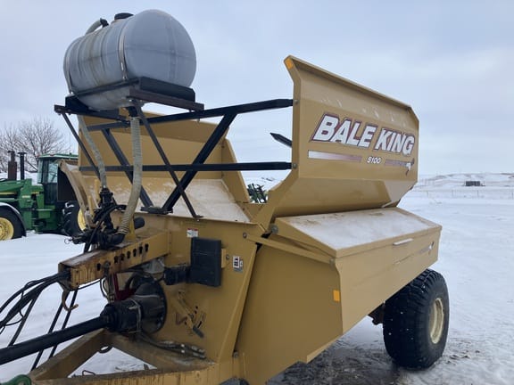 Main image Bale King 5100
