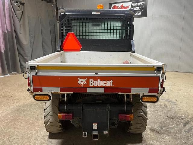 Image of Bobcat Toolcat 5600 equipment image 3