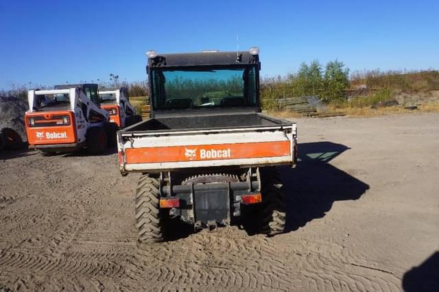 Image of Bobcat Toolcat 5600 equipment image 3